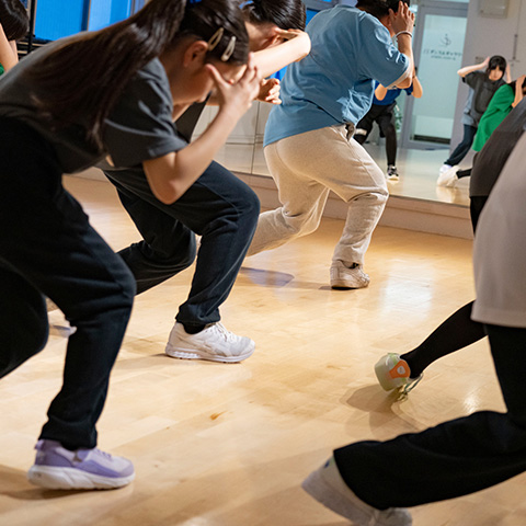 エクスキュートが運営するダンススクール「クラブエクステンション」