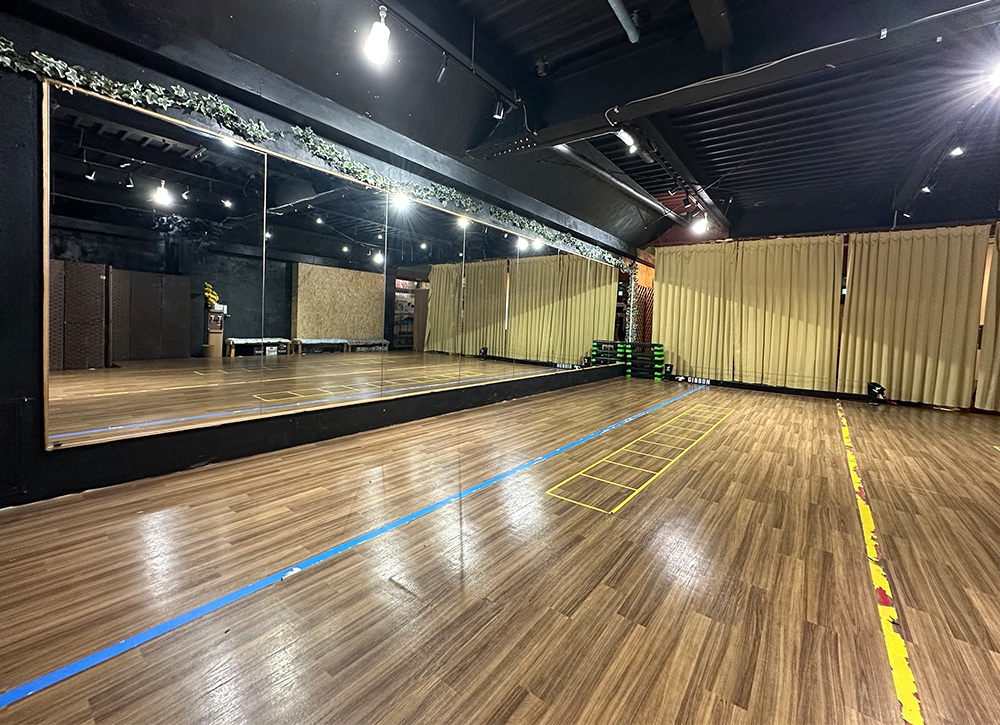 株式会社エクスキュートが運営するダンススクール