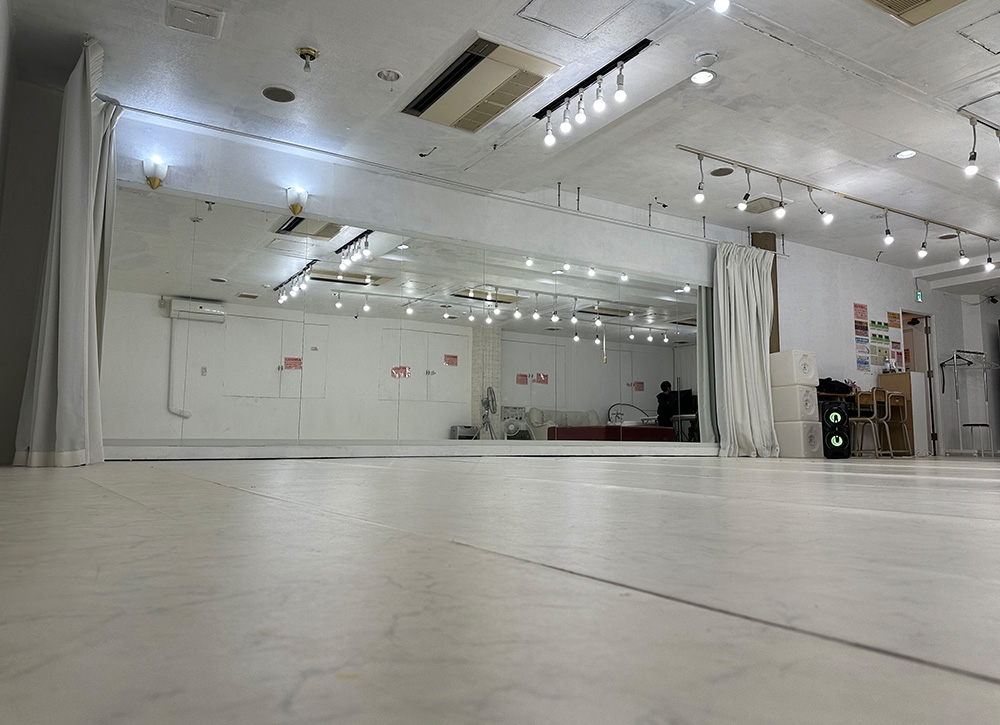 株式会社エクスキュートが運営するダンススクール