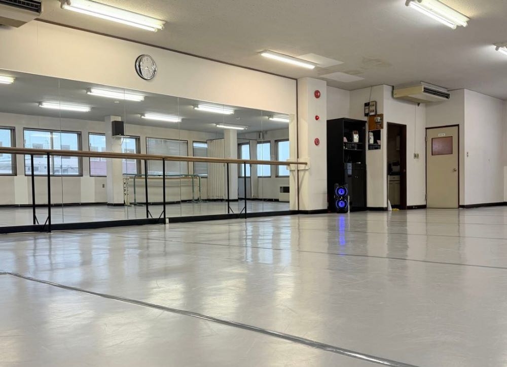 株式会社エクスキュートが運営するダンススクール