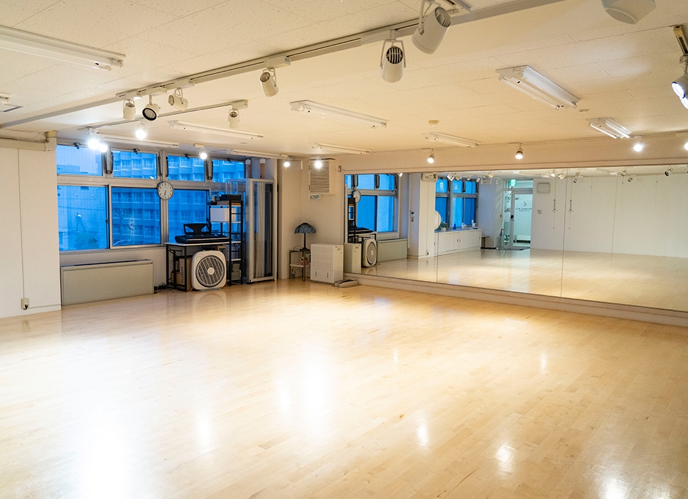 株式会社エクスキュートが運営するダンススクール