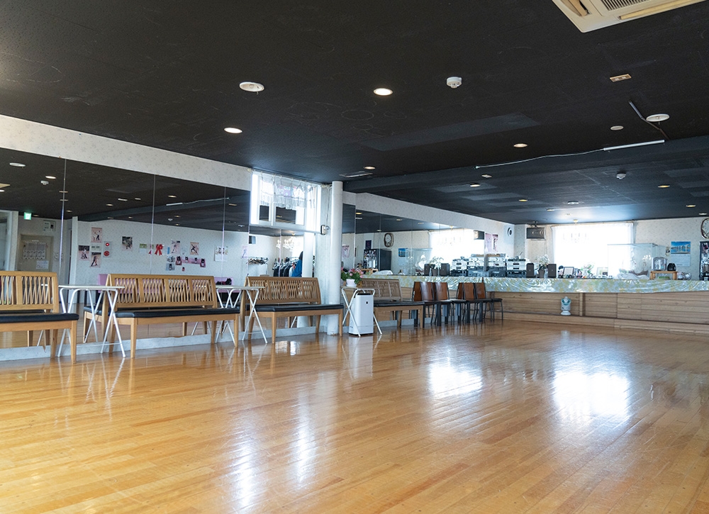 株式会社エクスキュートが運営するダンススクール